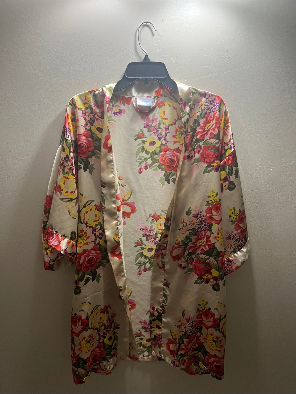 Floral Satin Kimono Robe in Cream with Pink & Yellow Roses